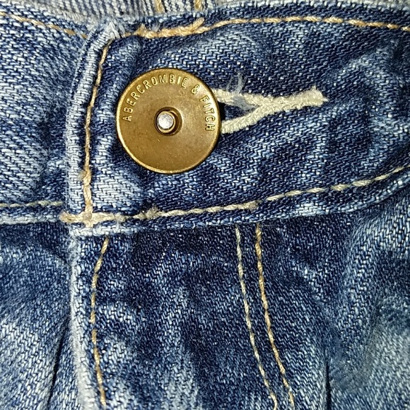 Abercrombie & Fitch Distressed Shorts *Price Drop* - Picture 4 of 4